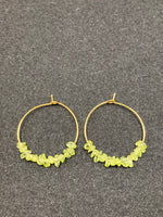 Creolen mit grünem Peridot und Gold-Edelstahl